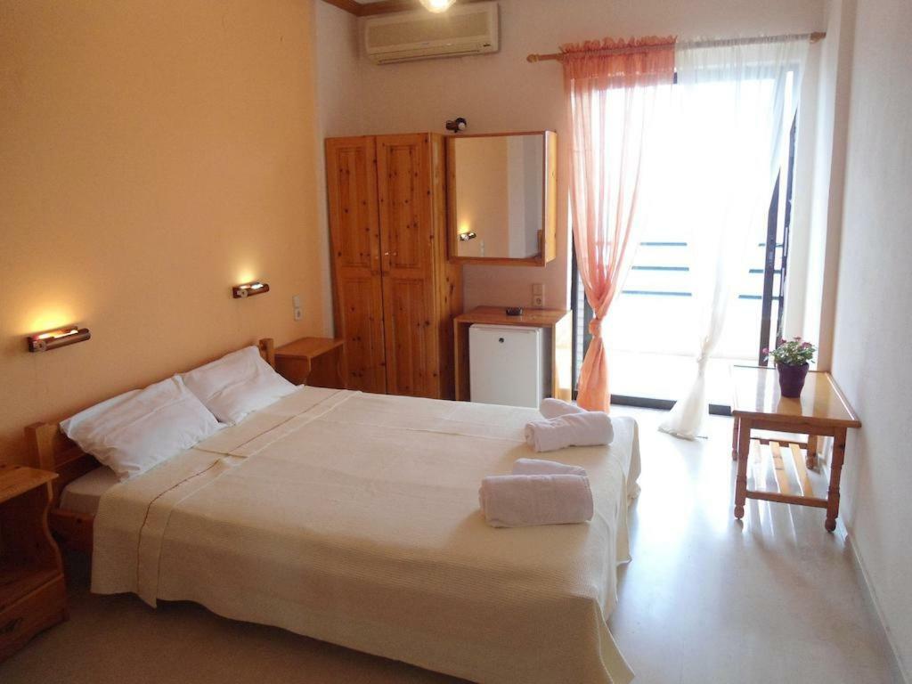 Arilla Beach Hotel Perdika  Bagian luar foto